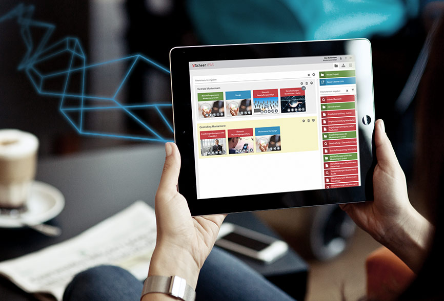 frau_mit_ipad.png